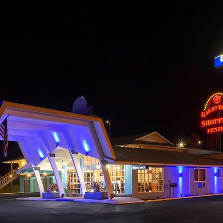 Rosewood Inn & Suites Roseburg Exterior photo