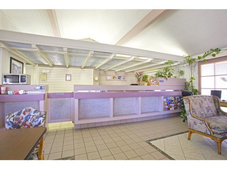 Rosewood Inn & Suites Roseburg Exterior photo